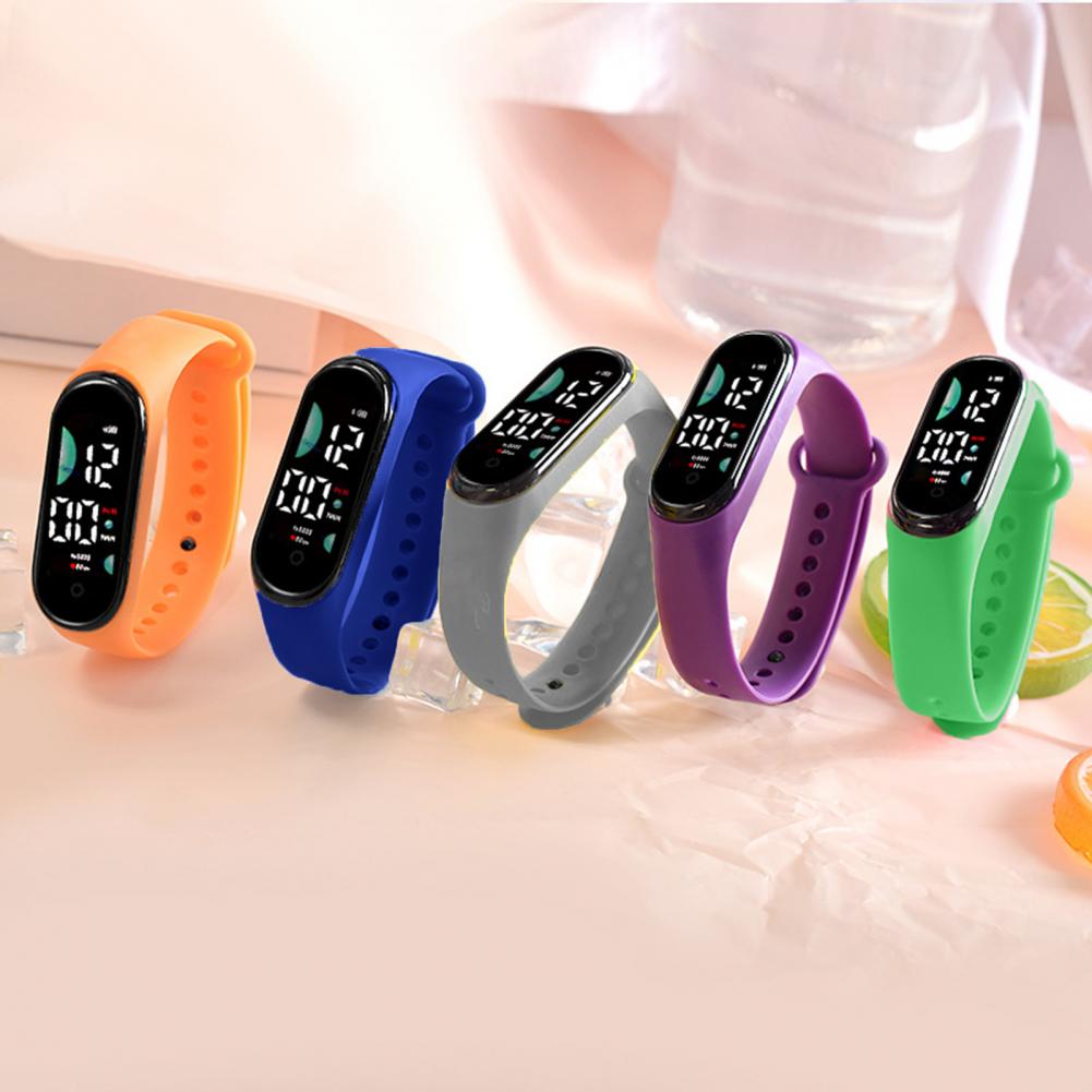 Smartwatch Watches Boys - جديد للأطفال Smartwatch 2026 1.9-INCH كاميرا