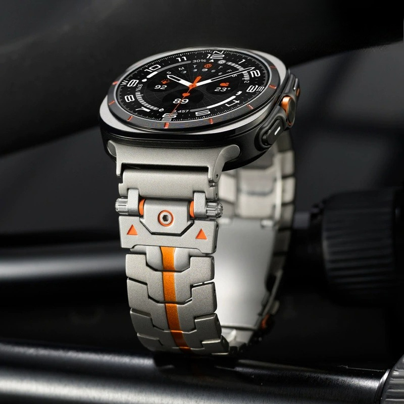 Titan Watches Smartwatch - حزام ساعة معدني جديد من الفولاذ