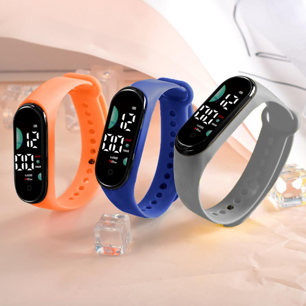 ساعة أطفال هدية عيد ميلاد للطف - مراجعة Smartwatch Watches Boys وسعره
