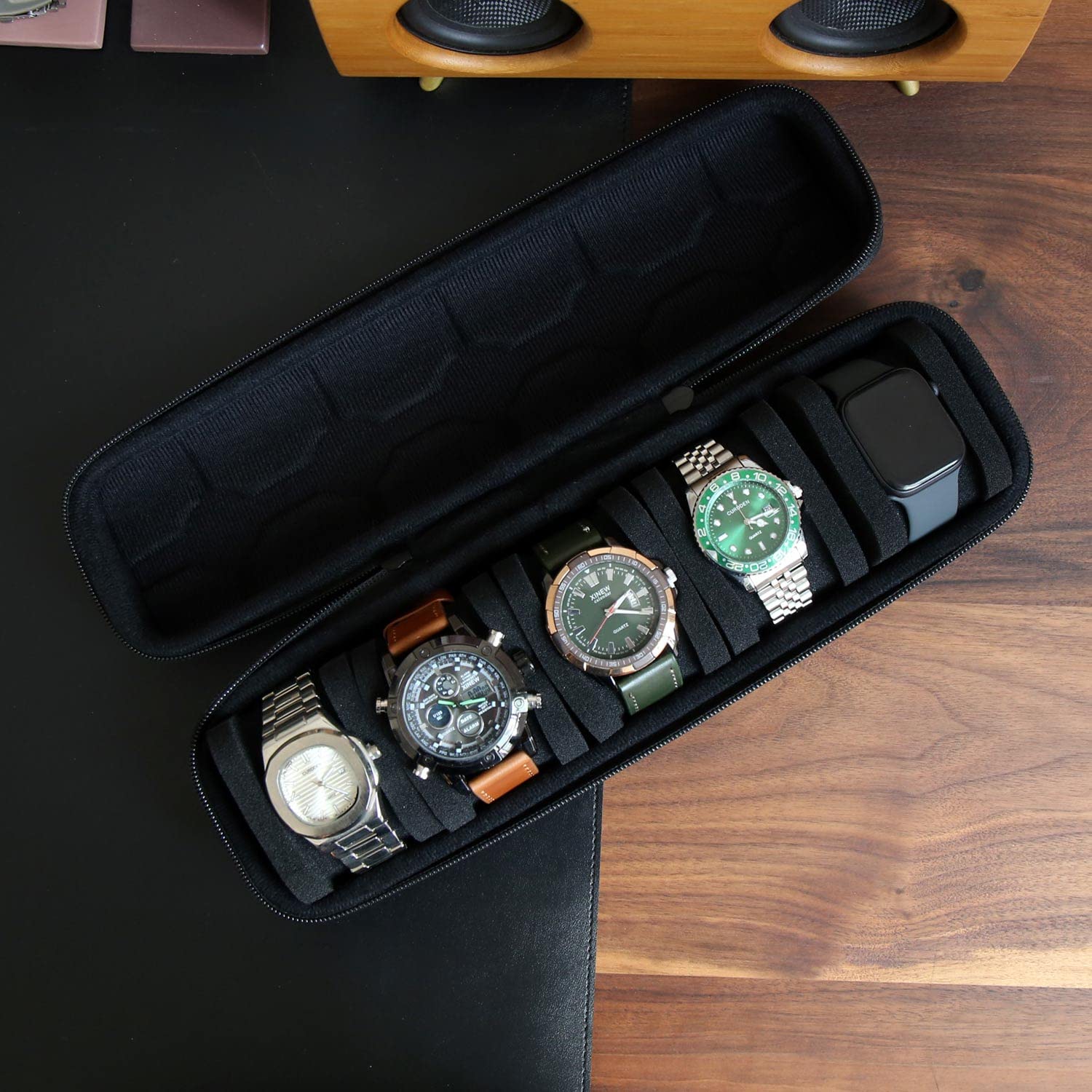منظم صندوق الساعة للرجال أو ال - مراجعة Watch Smart Smartwatch وسعره