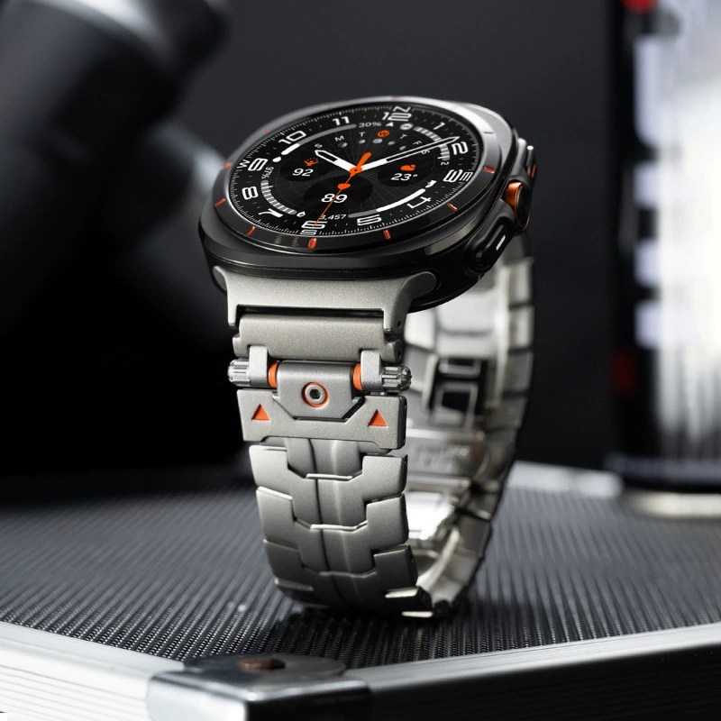 حزام ساعة معدني جديد من الفولا - مراجعة Titan Watches Smartwatch وسعره